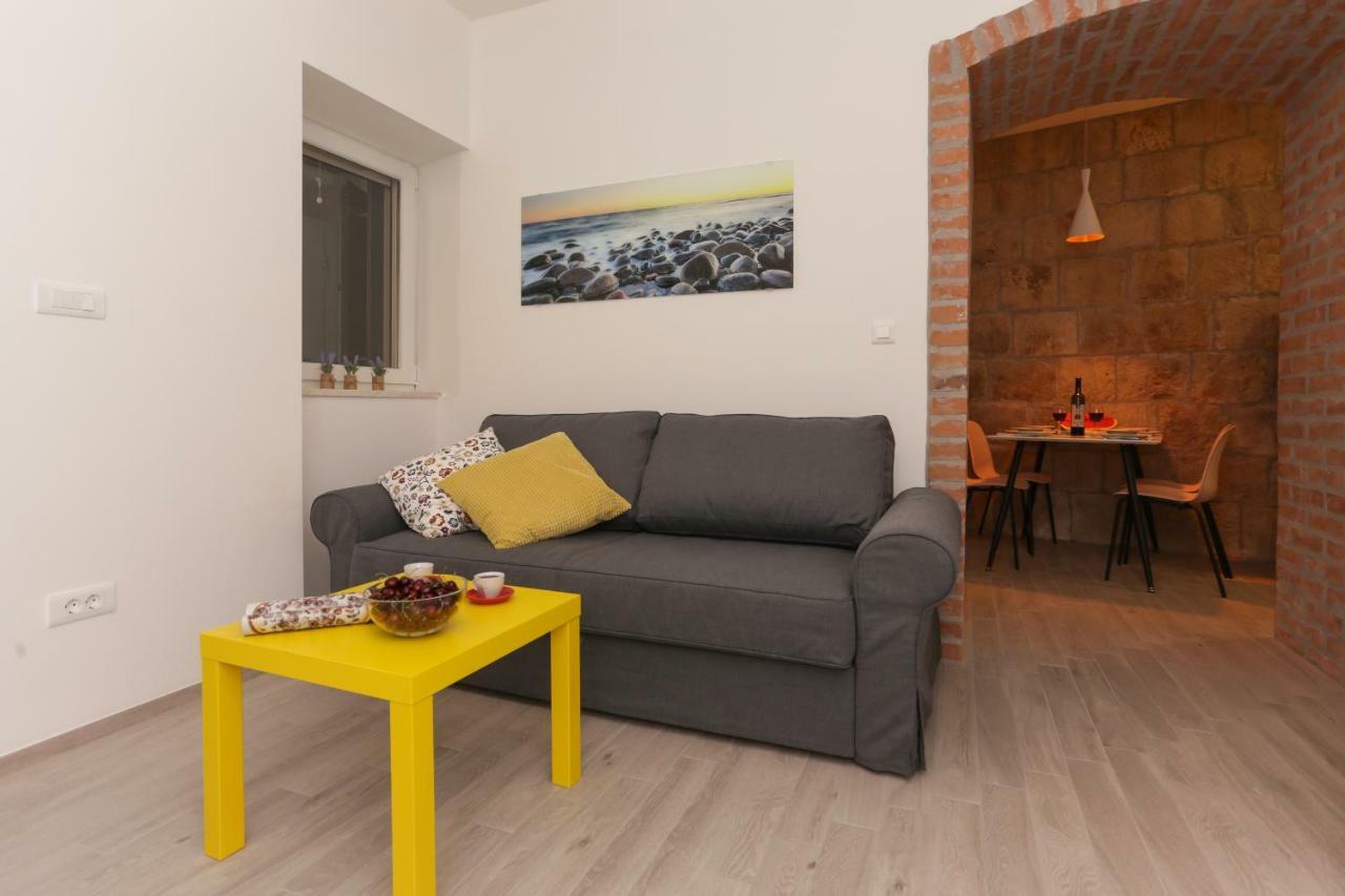 Beach Apartment Korina Sumpetar Exteriör bild