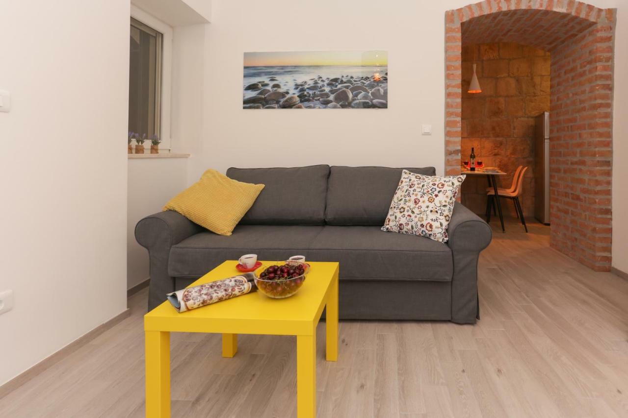 Beach Apartment Korina Sumpetar Exteriör bild